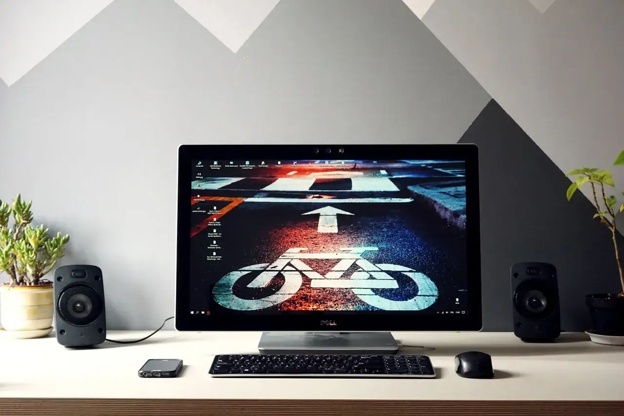 Zdjęcie Jaki monitor do komputera? Wybierz idealny model dla siebie